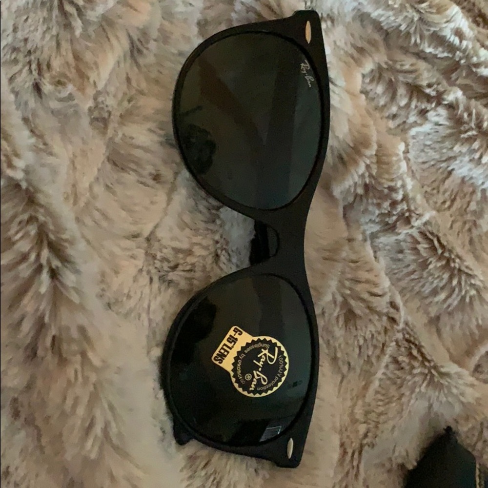 Ray bans - Picture 3 of 3